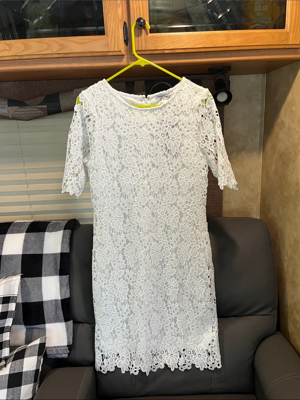 Nina Leonard White Floral Lace Midi Dress